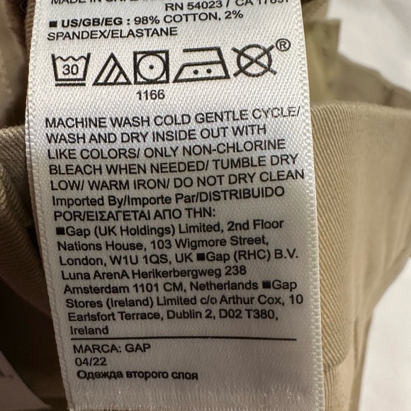 Men’s GAP Khaki Relaxed Fit Pants NWT 34x30 Work Classic Casual Weekend Cotton - Picture 4 of 10
